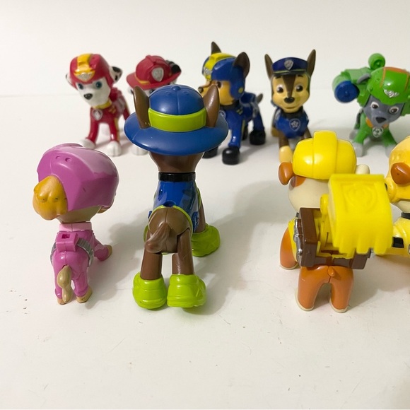 Lot of 11 Paw Patrol Figures Toys - Picture 5 of 13